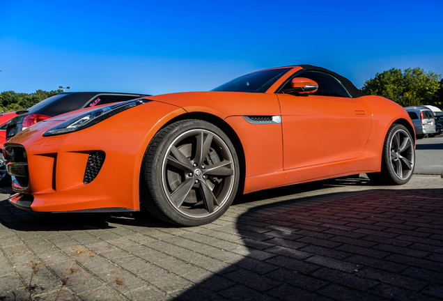 Jaguar F-TYPE S Convertible