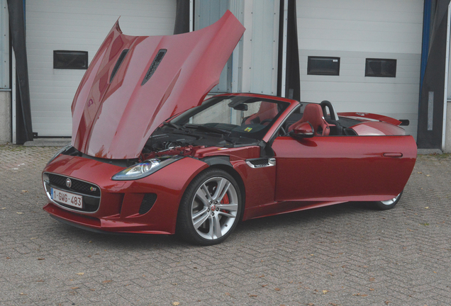 Jaguar F-TYPE S Convertible