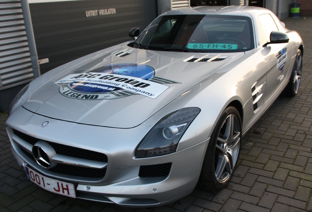 Mercedes-Benz SLS AMG