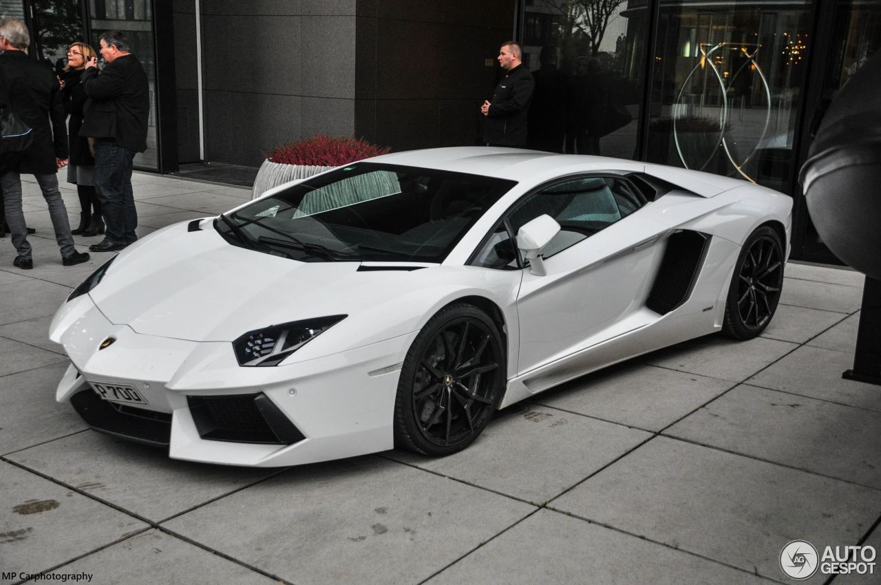 Lamborghini Aventador LP700-4