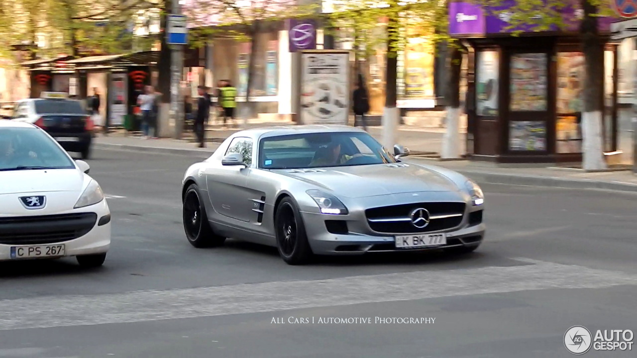 Mercedes-Benz SLS AMG