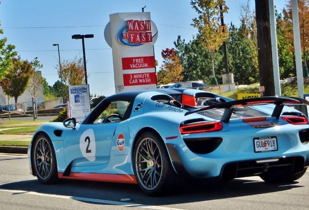 Porsche 918 Spyder Weissach Package