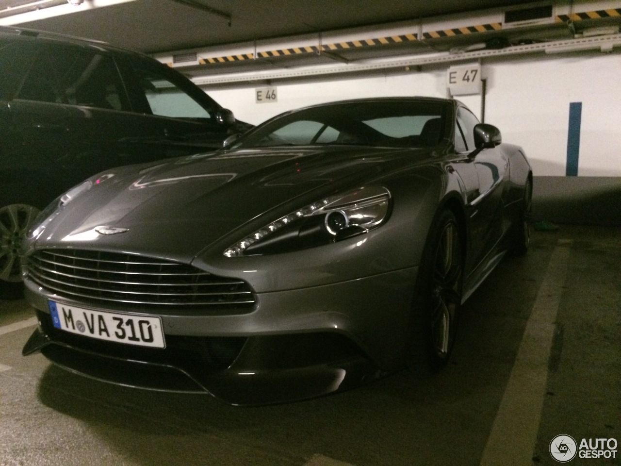 Aston Martin Vanquish 2013