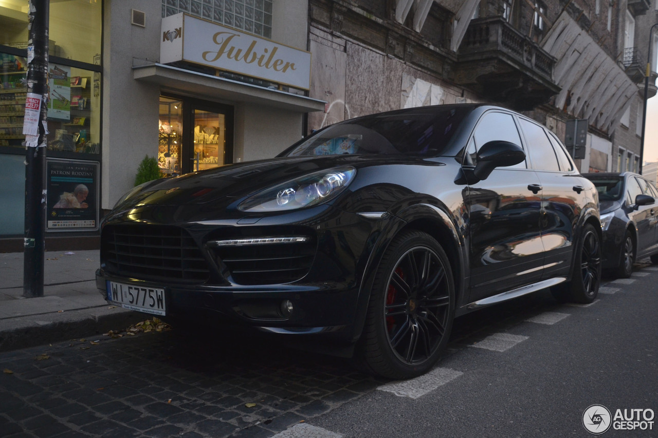 Porsche 958 Cayenne GTS