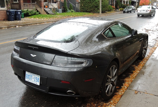 Aston Martin V8 Vantage 2012