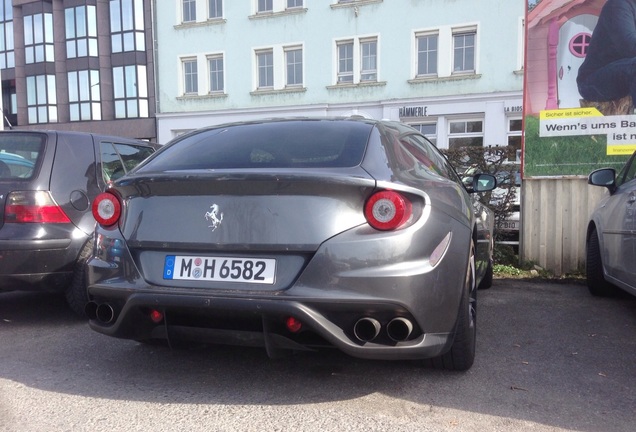 Ferrari FF