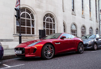 Jaguar F-TYPE R Coupé