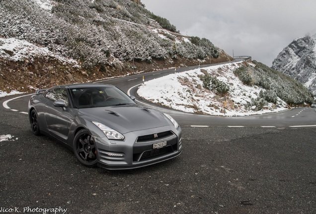 Nissan GT-R 2015