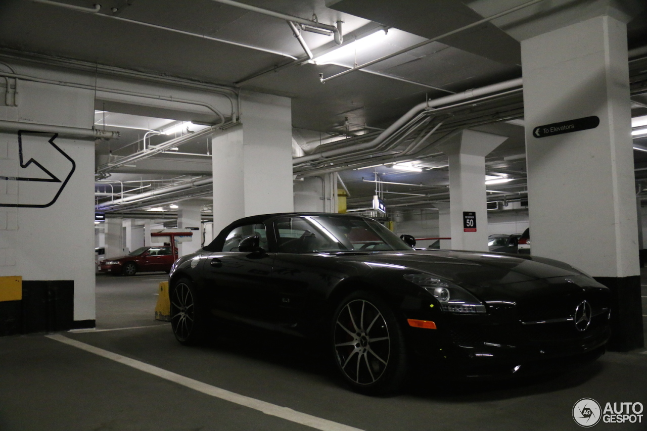 Mercedes-Benz SLS AMG GT Roadster