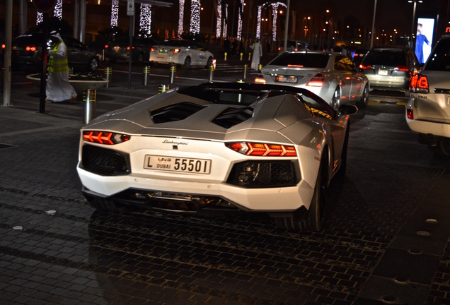 Lamborghini Aventador LP700-4 Roadster