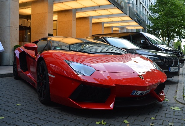 Lamborghini Aventador LP700-4 Roadster