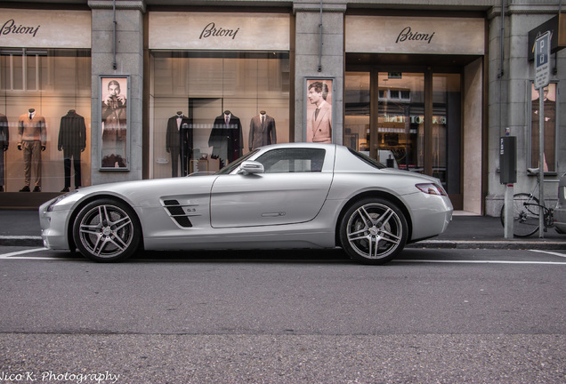 Mercedes-Benz SLS AMG