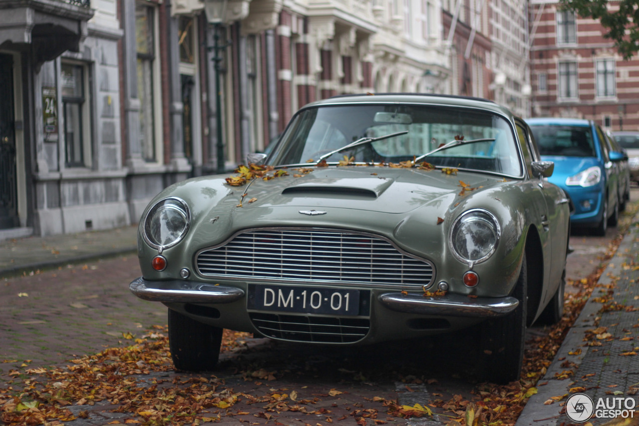 Aston Martin DB6 MKI