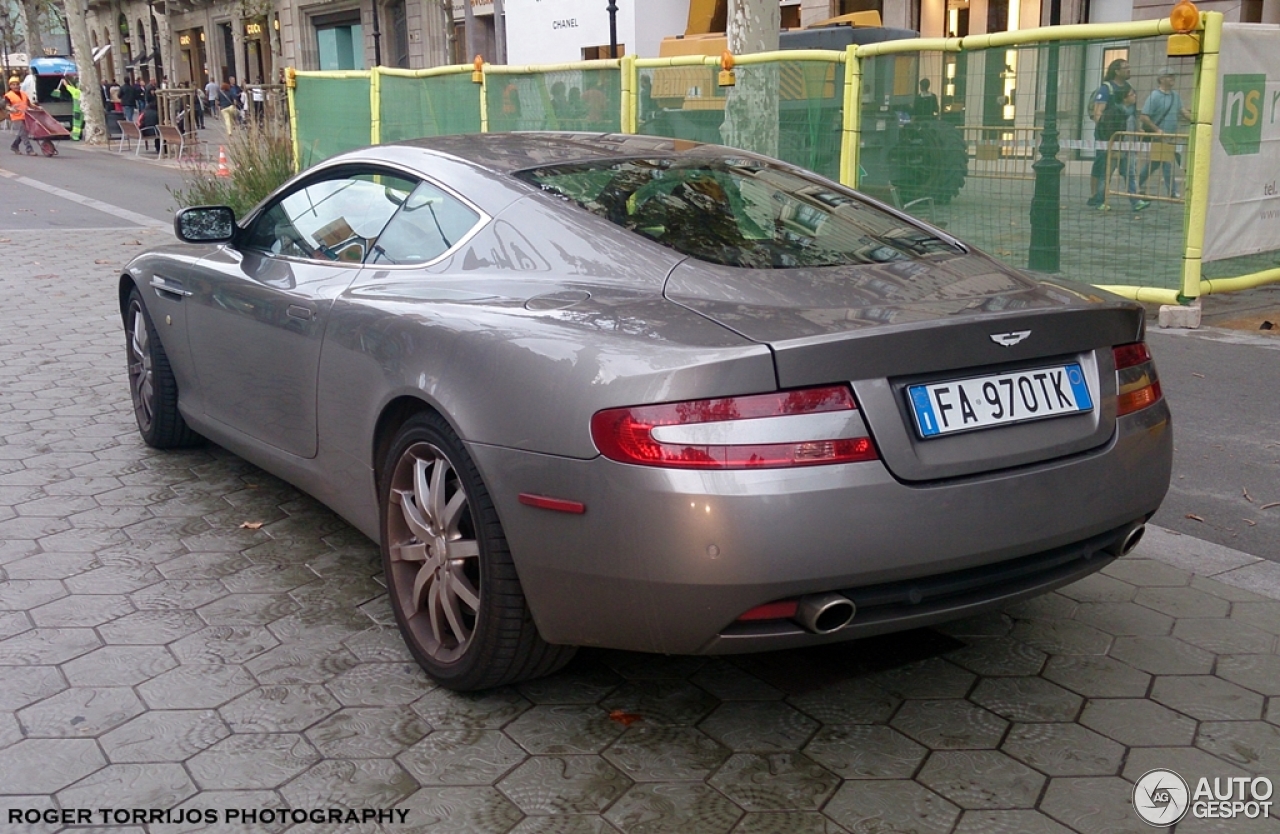 Aston Martin DB9