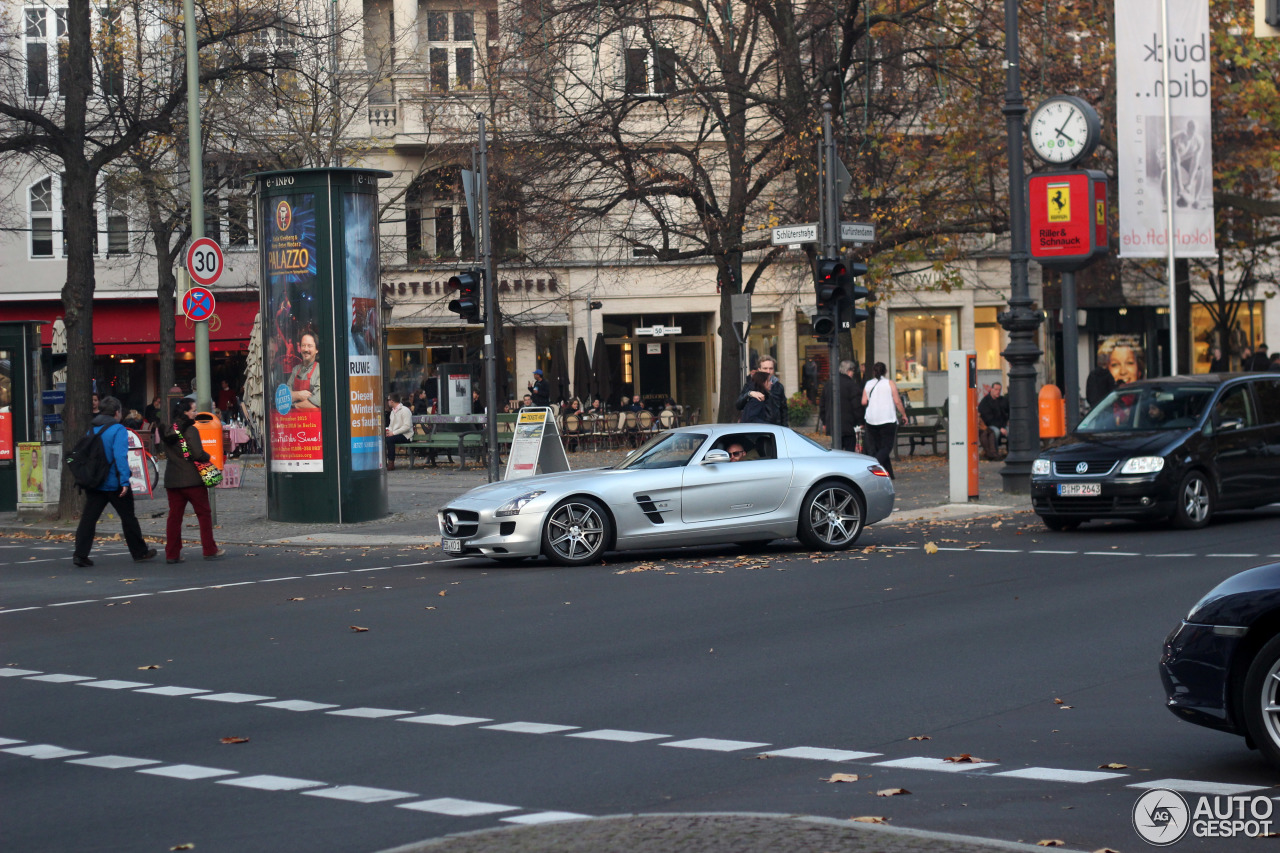 Mercedes-Benz SLS AMG