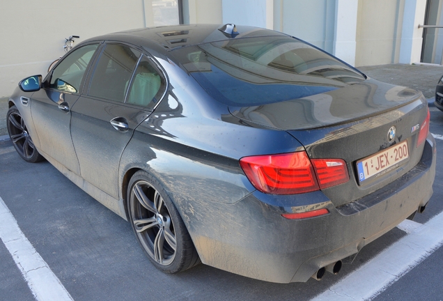 BMW M5 F10 2011