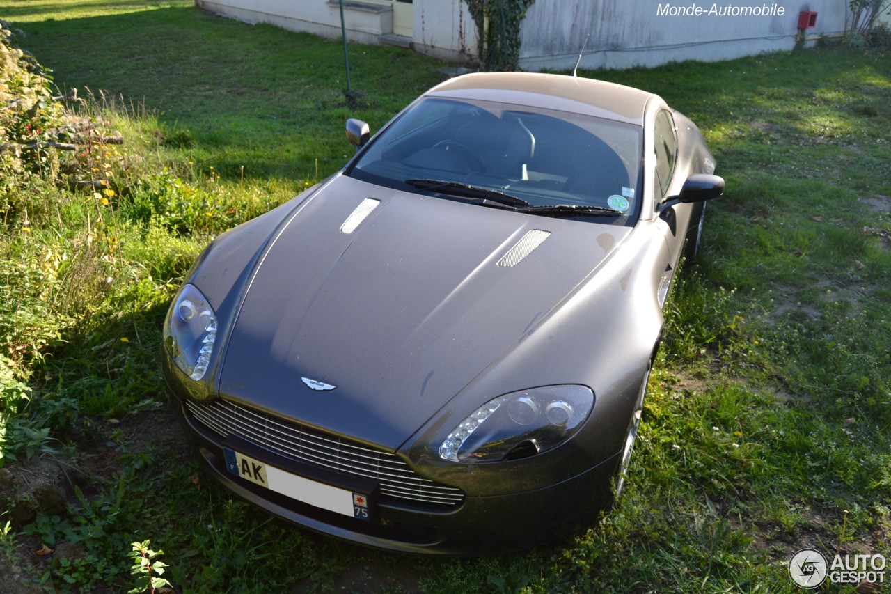 Aston Martin V8 Vantage