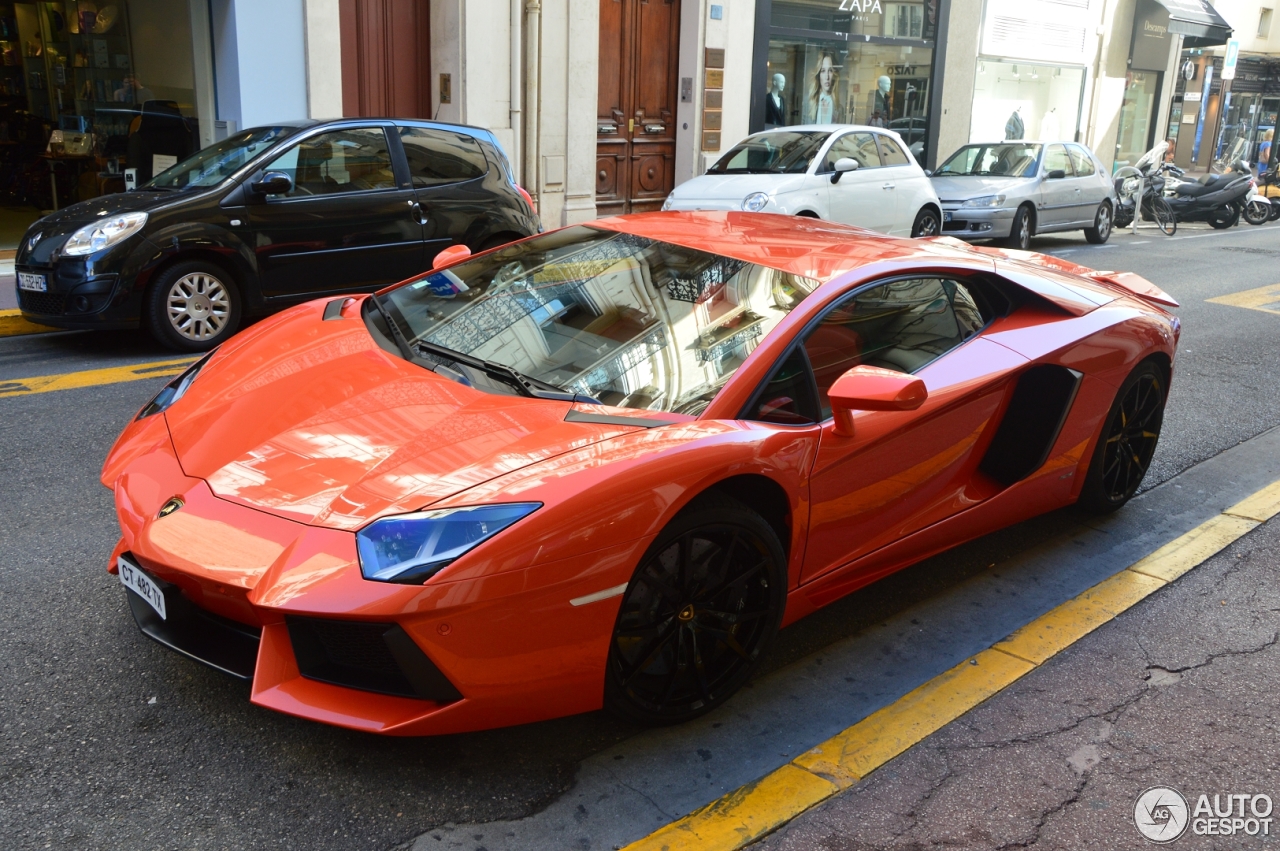 Lamborghini Aventador LP700-4