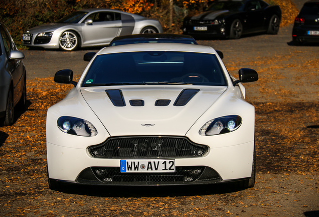 Aston Martin V12 Vantage S