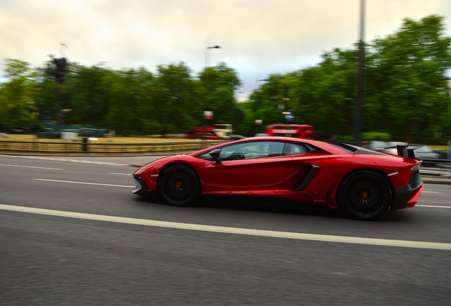 Lamborghini Aventador LP750-4 SuperVeloce