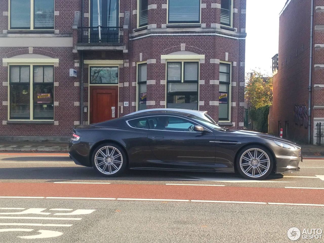 Aston Martin DBS