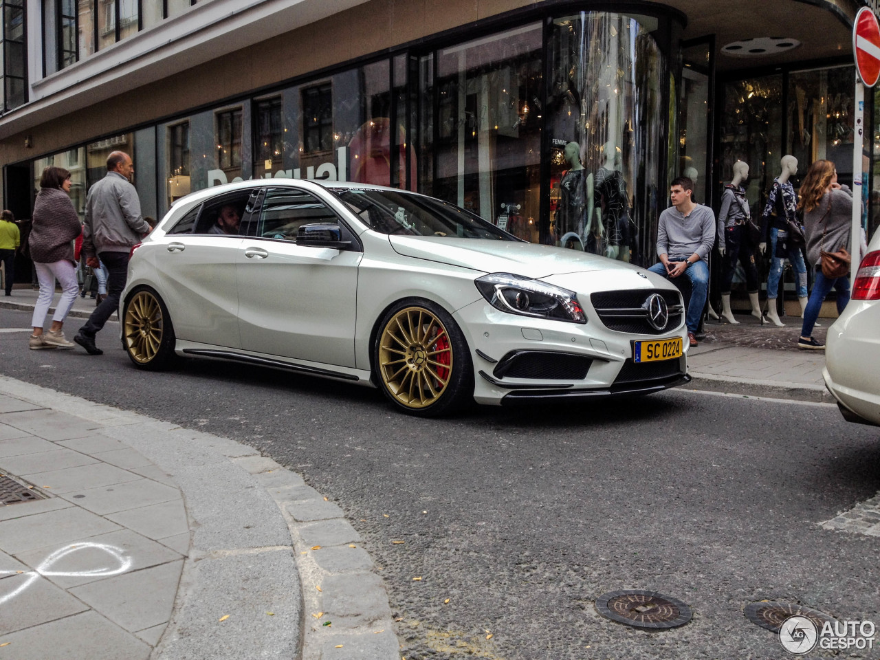 Mercedes-Benz A 45 AMG