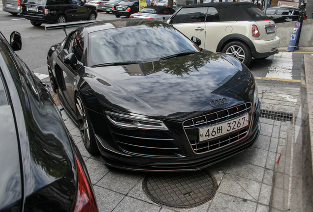 Audi R8 V10