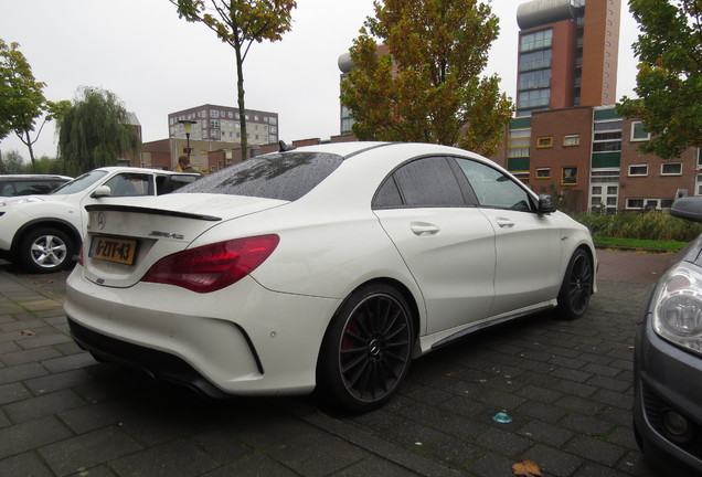 Mercedes-Benz CLA 45 AMG C117