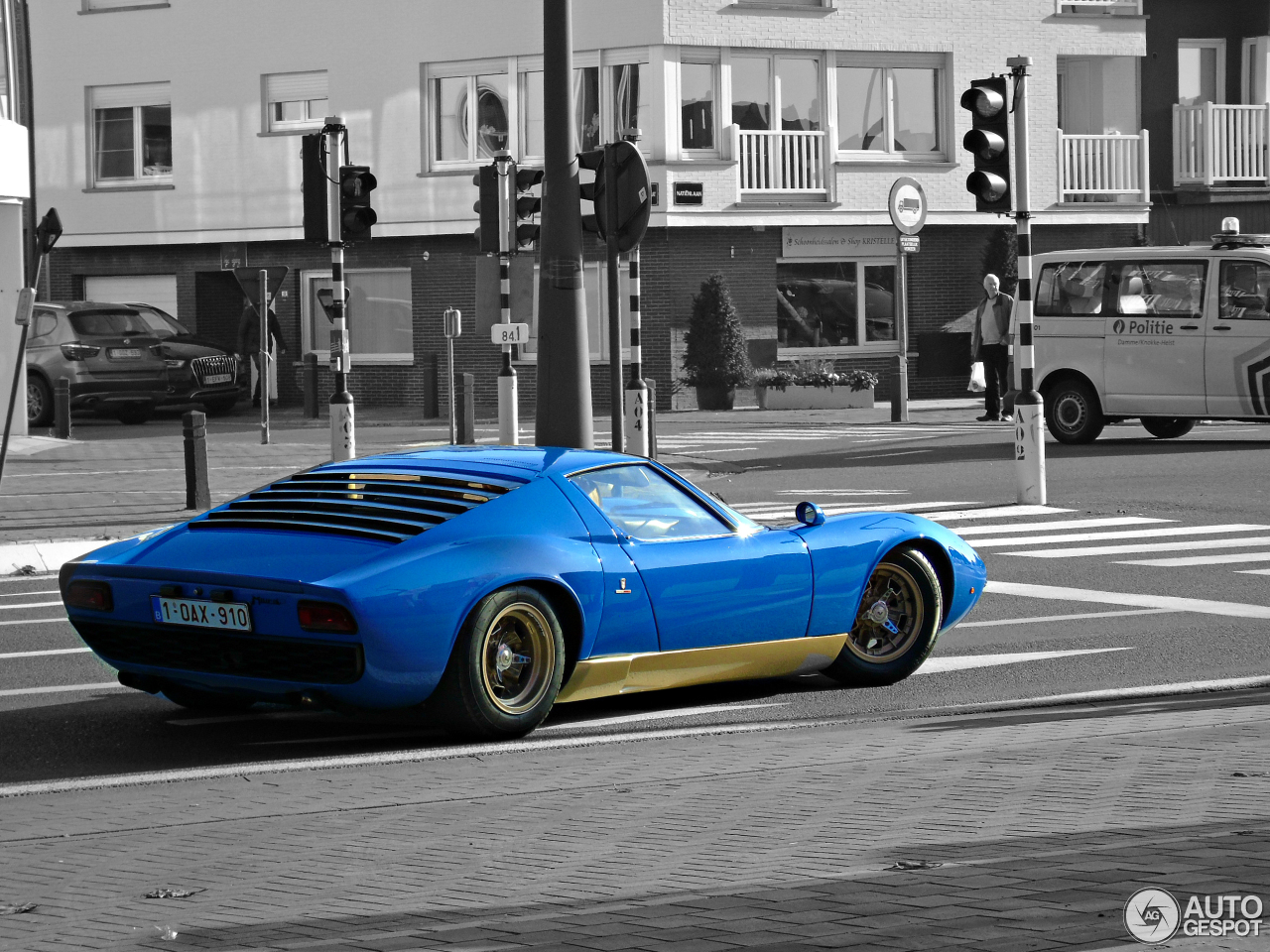 Lamborghini Miura P400