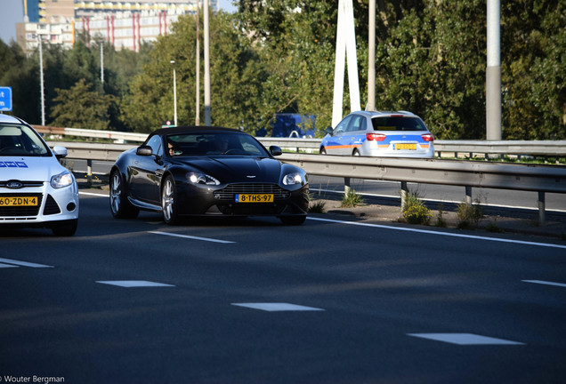 Aston Martin V8 Vantage Roadster 2012