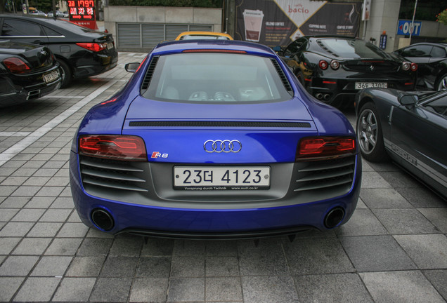 Audi R8 V10 Plus 2013