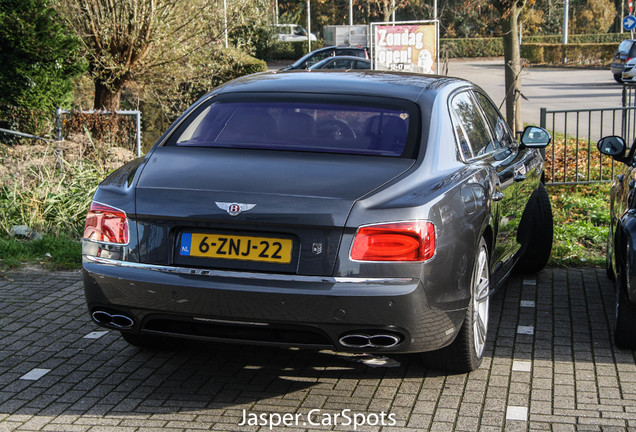 Bentley Flying Spur V8