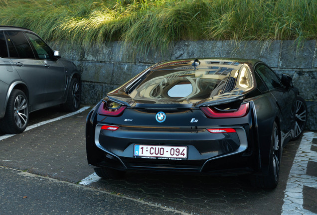 BMW i8