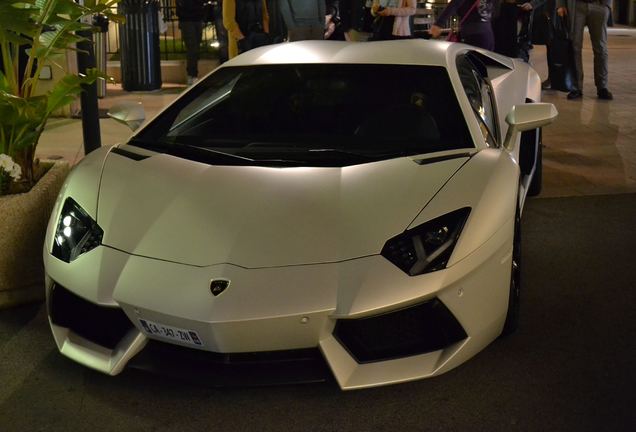 Lamborghini Aventador LP700-4