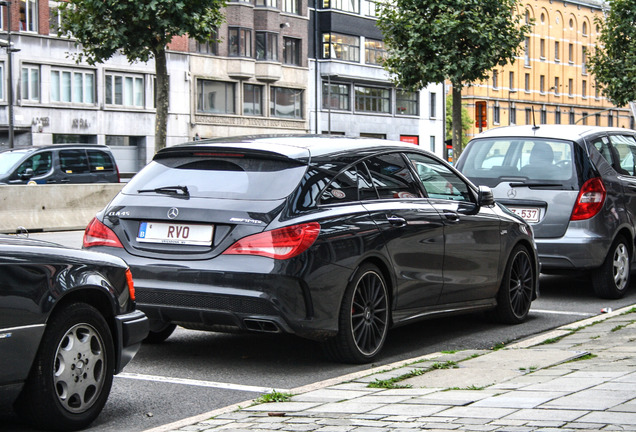 Mercedes-Benz CLA 45 AMG Shooting Brake