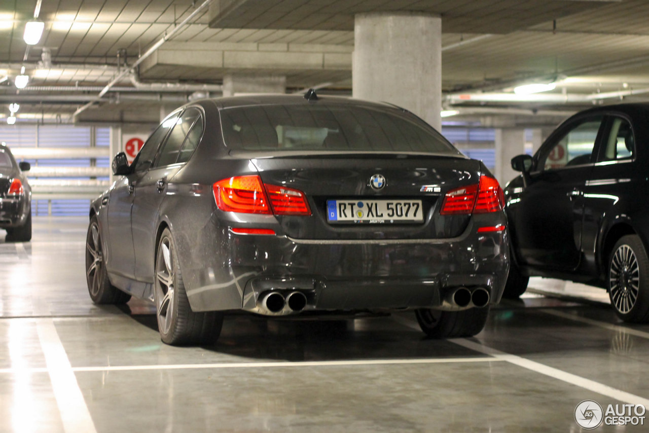 BMW M5 F10 2011