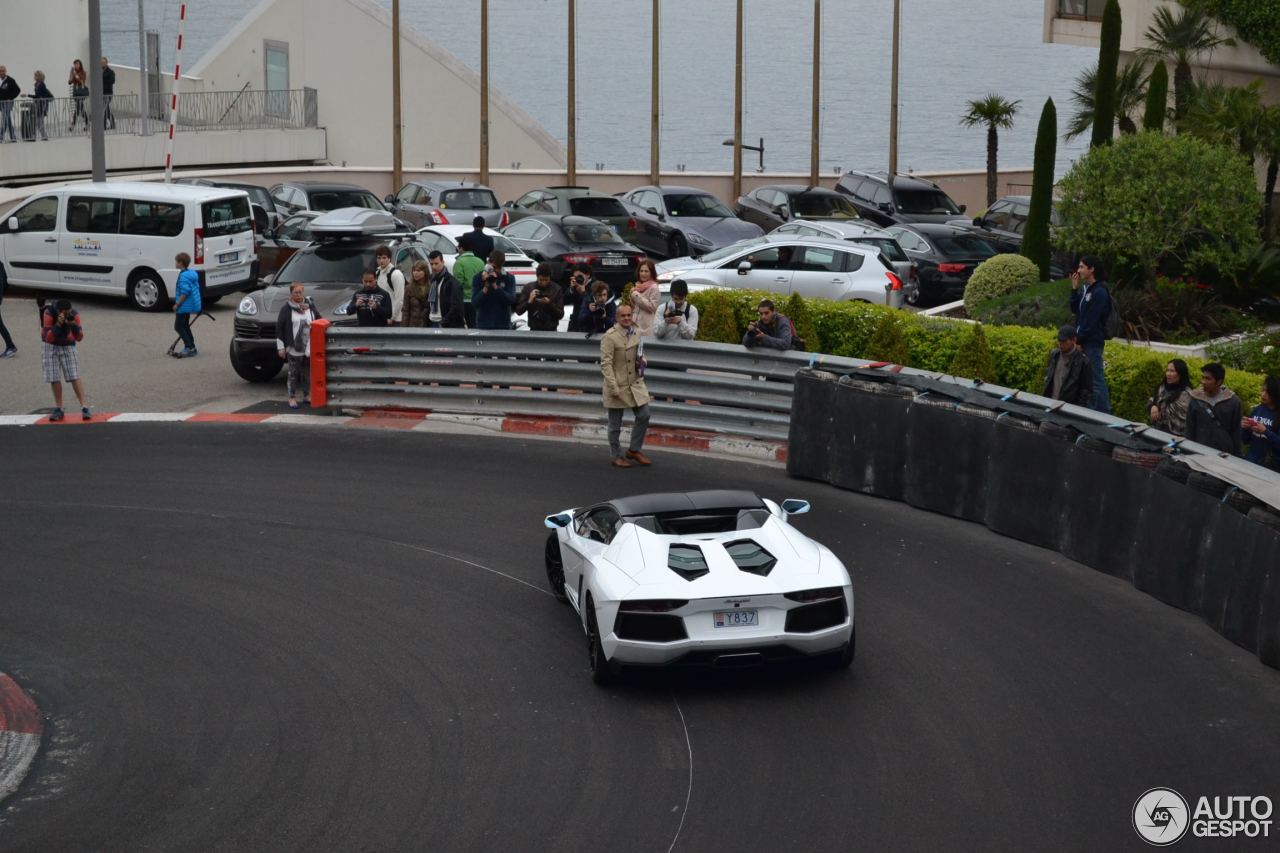 Lamborghini Aventador LP700-4 Roadster