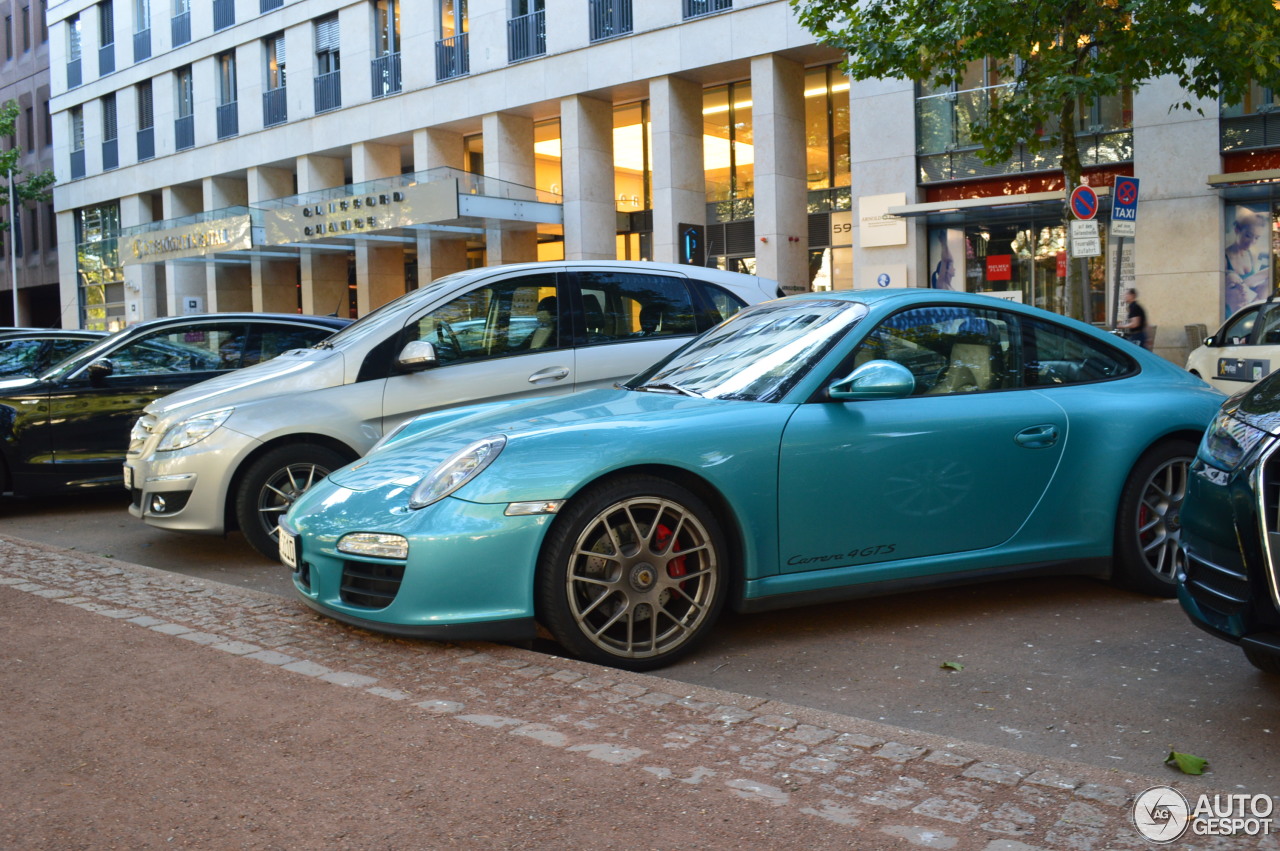 Porsche 997 Carrera 4 GTS