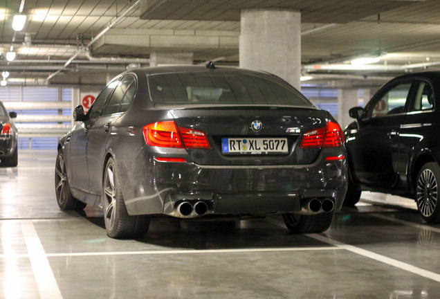 BMW M5 F10 2011