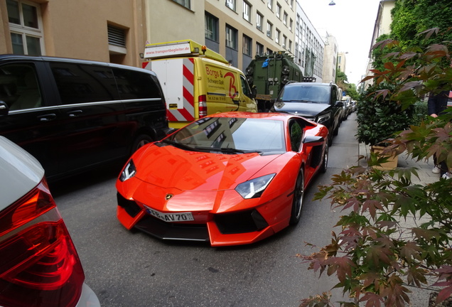 Lamborghini Aventador LP700-4