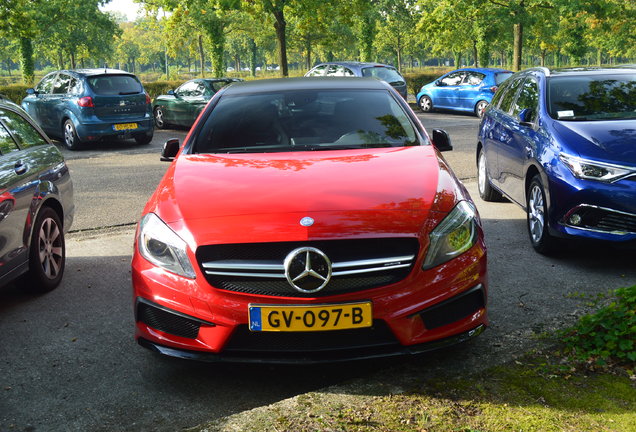 Mercedes-Benz A 45 AMG