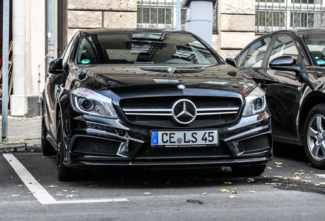 Mercedes-Benz A 45 AMG