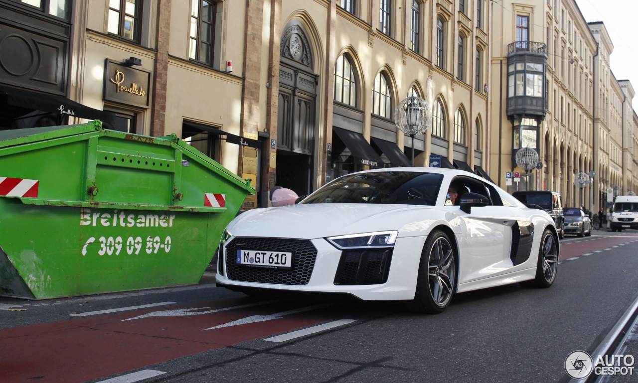 Audi R8 V10 Plus 2015