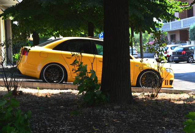 Audi RS4 Sedan