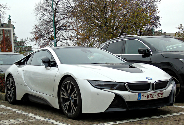 BMW i8