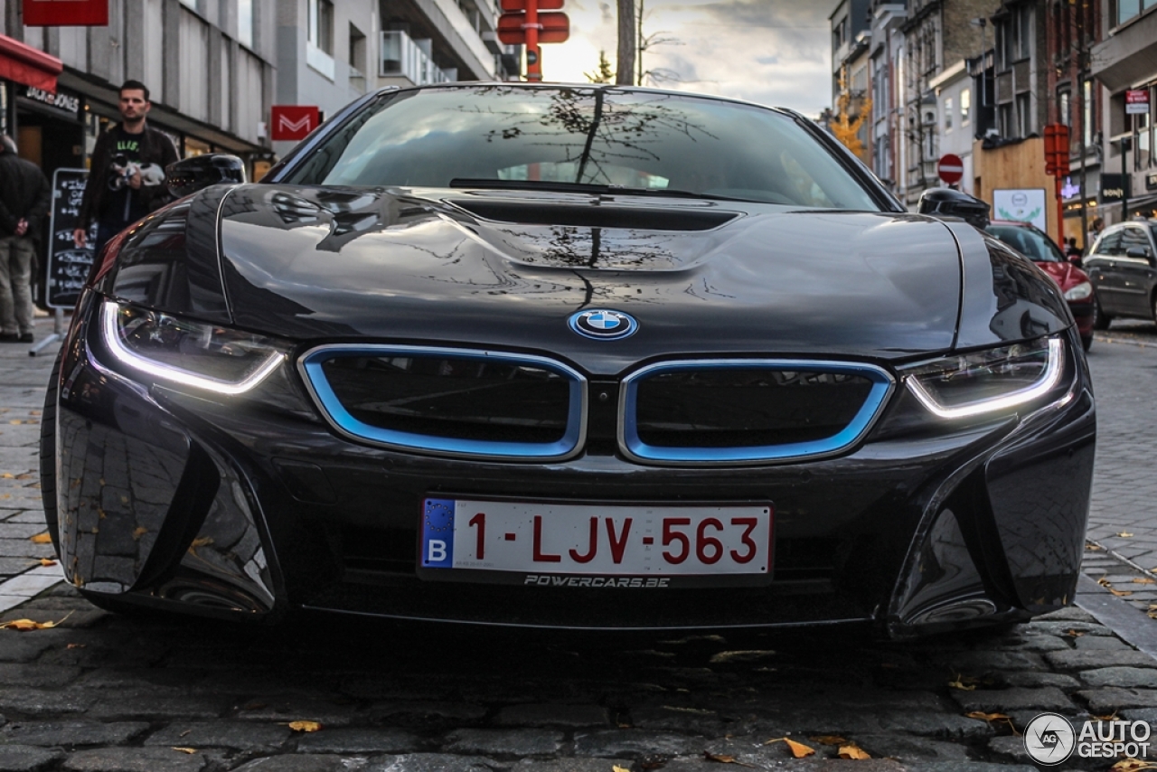 BMW i8