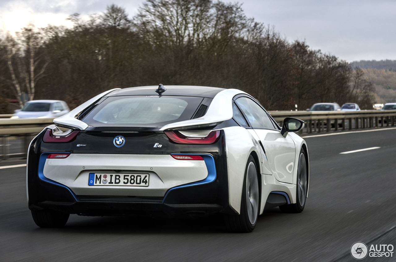 BMW i8