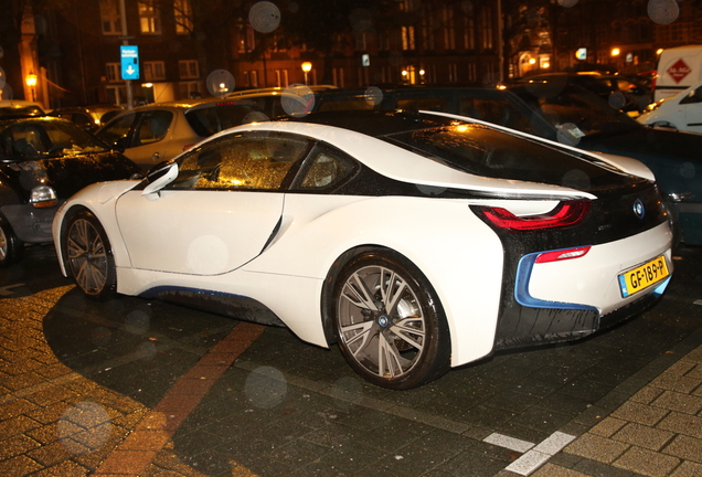 BMW i8