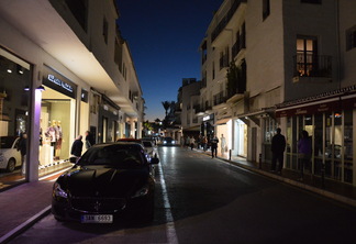 Maserati Quattroporte GTS 2013