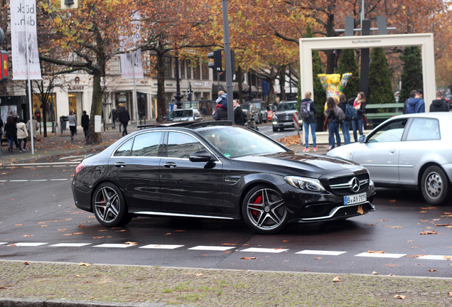 Mercedes-AMG C 63 S W205